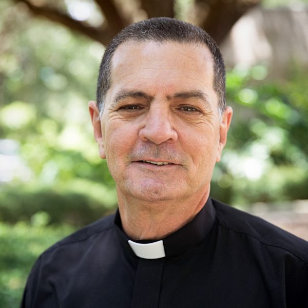 Rev. Pablo Fuentes: Pastor
